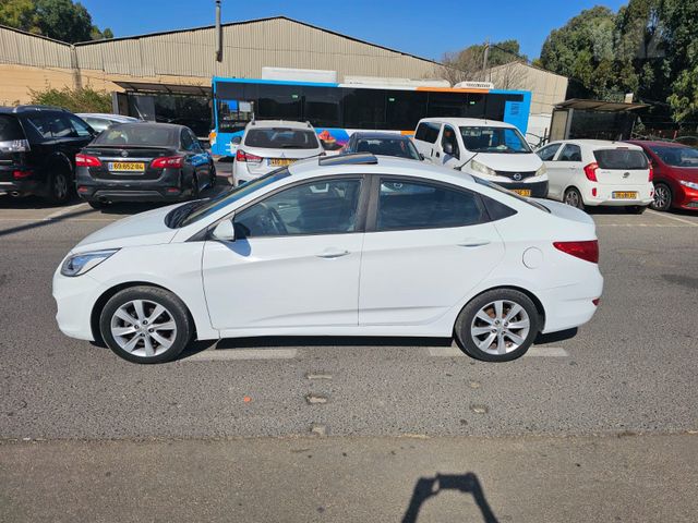יונדאי אקסנט i25