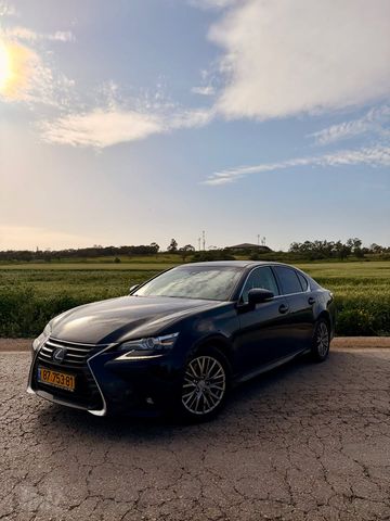 לקסוס GS