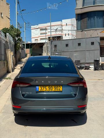 סקודה אוקטביה