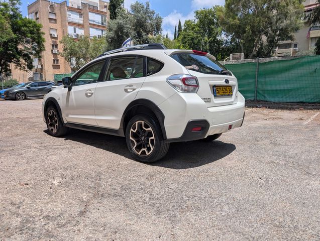סובארו XV