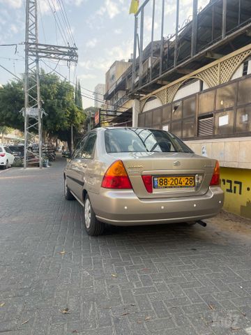 סוזוקי ליאנה