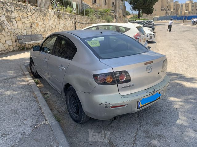 מודעת רכב מאזדה 3