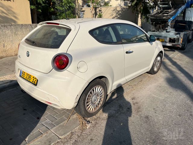 אלפא רומיאו מיטו
