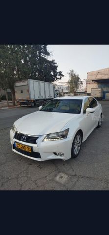 מודעת רכב לקסוס GS