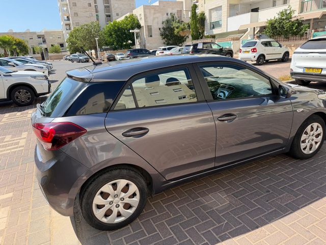 יונדאי i20