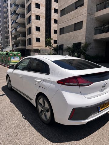 יונדאי איוניק