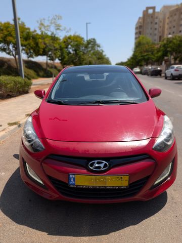 יונדאי i30