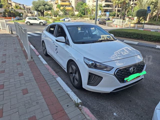 מודעת רכב יונדאי איוניק