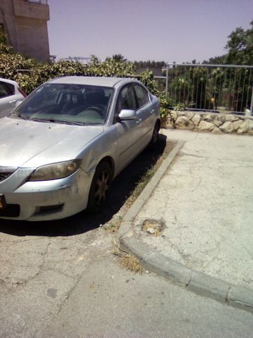 מודעת רכב מאזדה 3