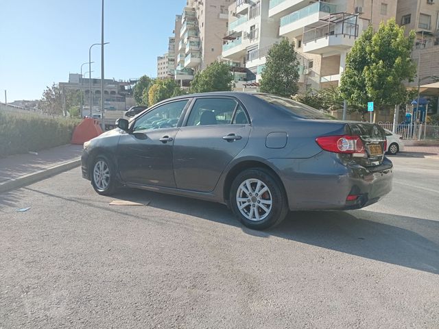 טויוטה קורולה