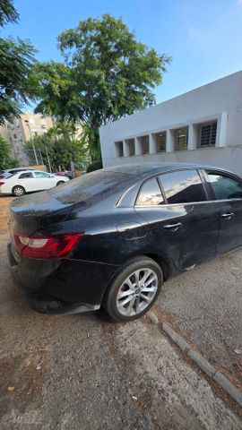 רנו מגאן