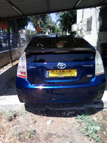 טויוטה פריוס