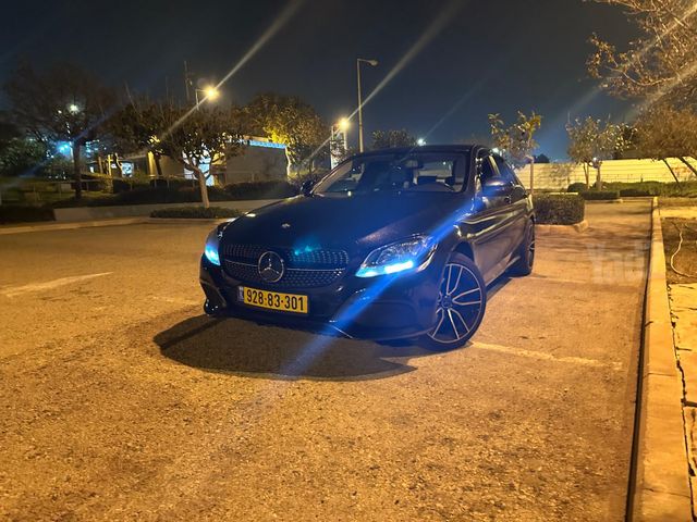 מודעת רכב מרצדס-בנץ C-class