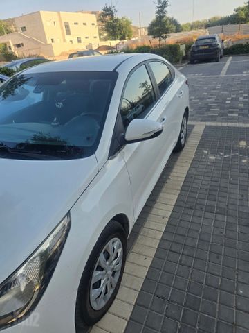 מודעת רכב יונדאי אקסנט i25