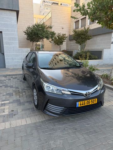 טויוטה קורולה