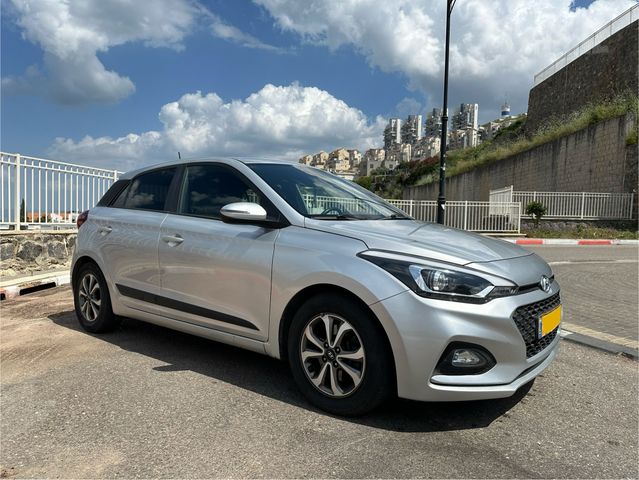 יונדאי i20