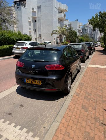 מודעת רכב סיאט לאון