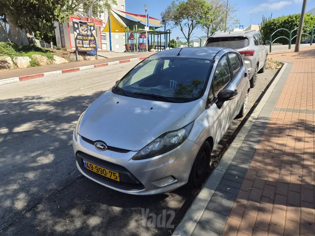 מודעת רכב פורד פיאסטה