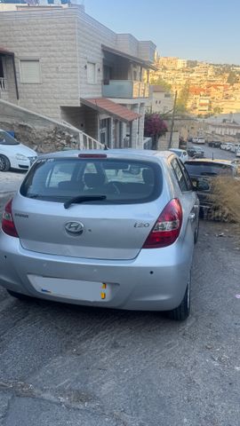 מודעת רכב יונדאי i20