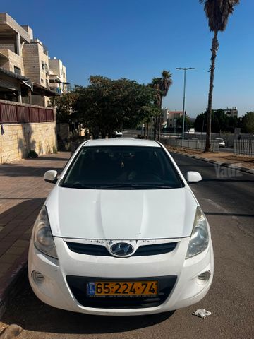 יונדאי i20