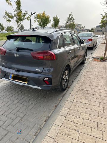 קיה נירו