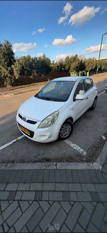 יונדאי i20