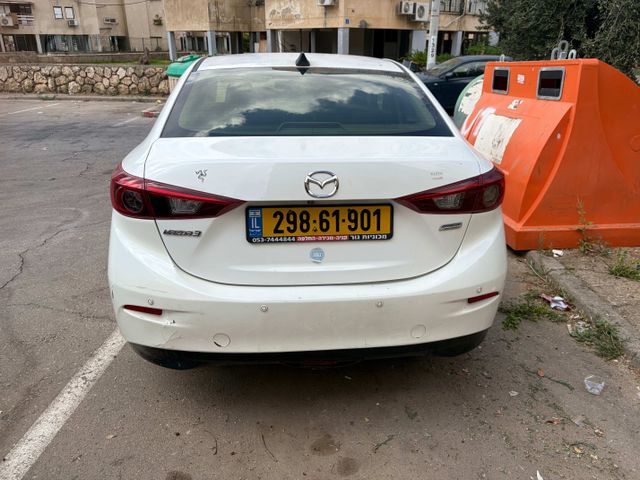 מאזדה 3