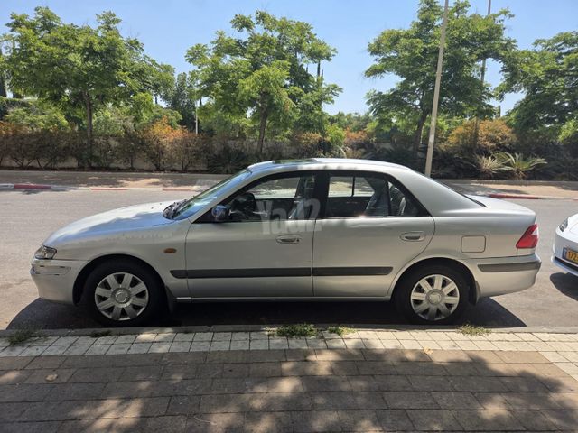 626 GLX אוט׳ סדאן 5 מק 4 דל 2.0 (136 כ״ס)