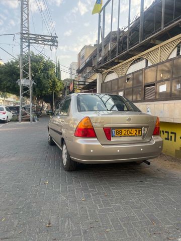 סוזוקי ליאנה