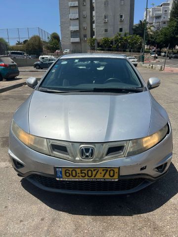 סיוויק Comfort אוט׳ בנזין האצ'בק 5 דל 1.8 (140 כ״ס)