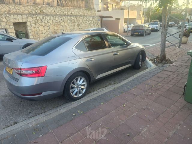 מודעת רכב סקודה סופרב