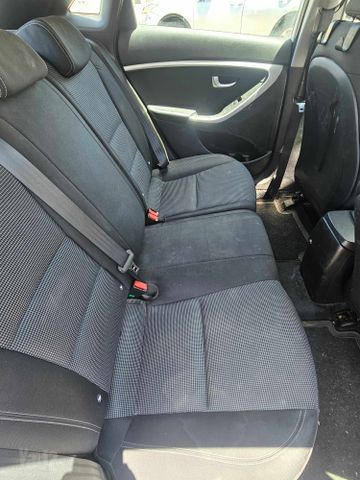 יונדאי i30