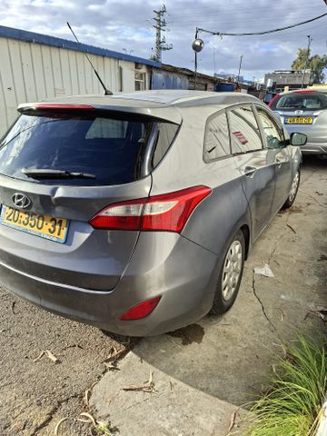 יונדאי i30