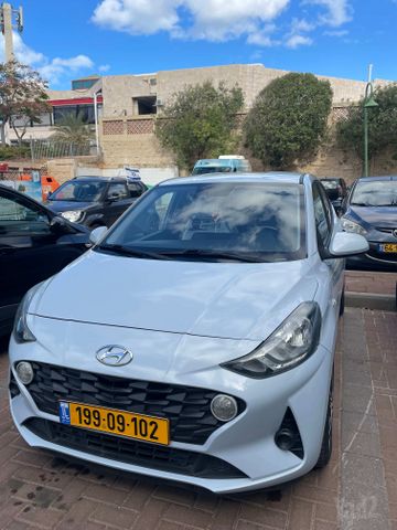 יונדאי i10