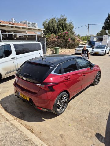 יונדאי i20