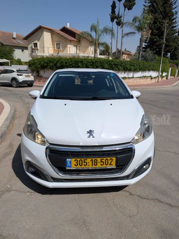 פיג'ו 208