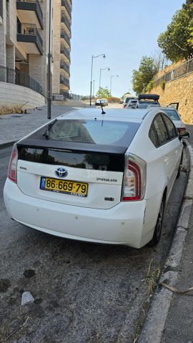 טויוטה פריוס