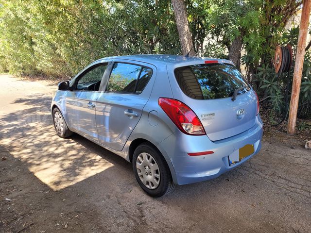 יונדאי i20