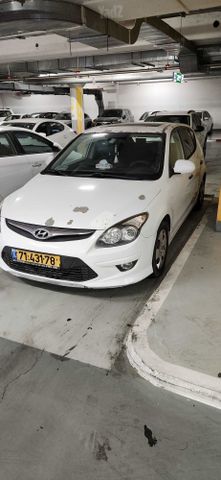 יונדאי i30