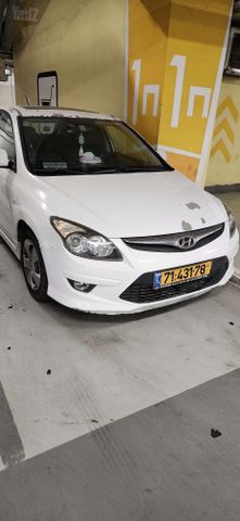 יונדאי i30