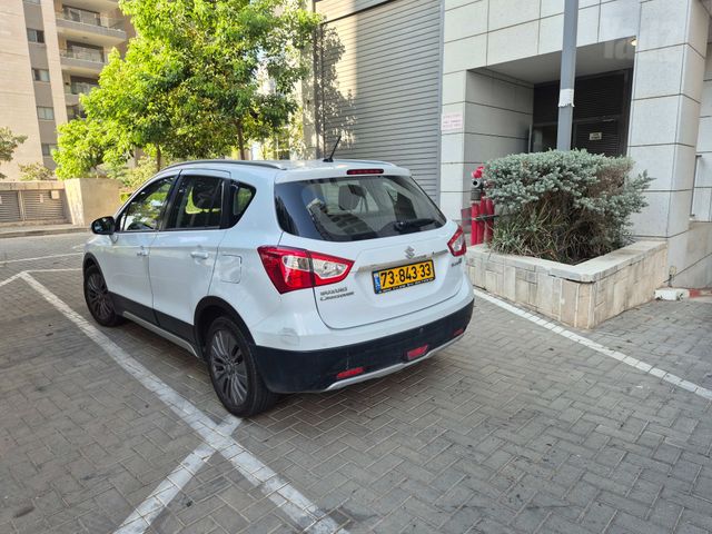 סוזוקי קרוסאובר