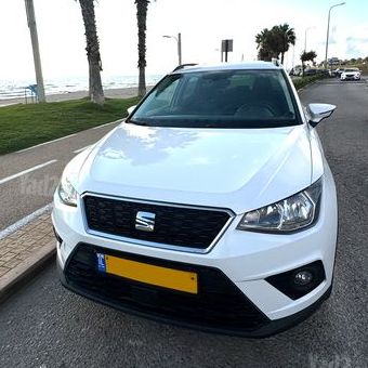 סיאט ארונה