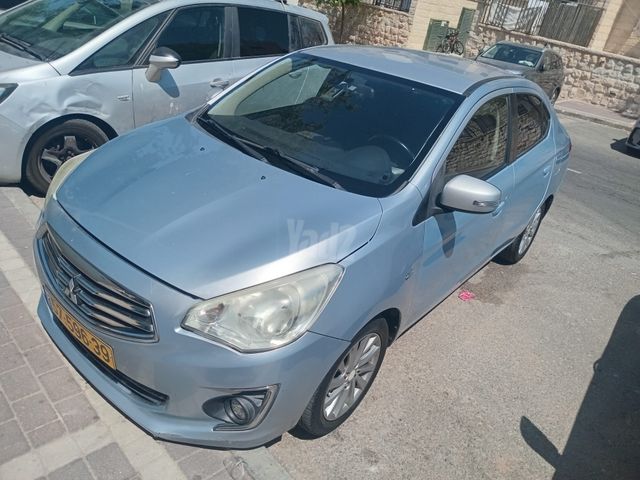מיצובישי אטראז'