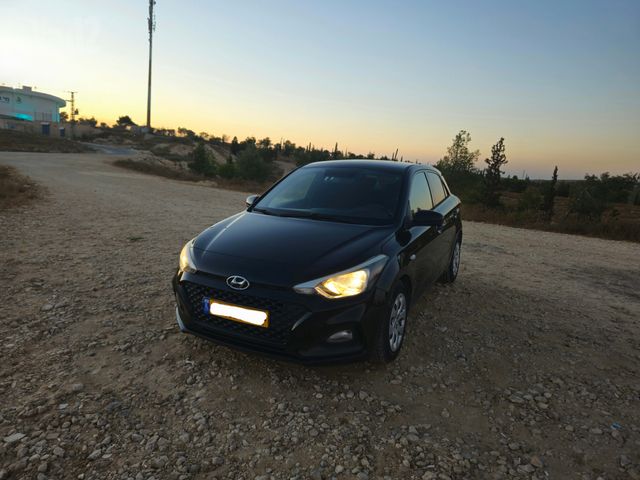 יונדאי i20
