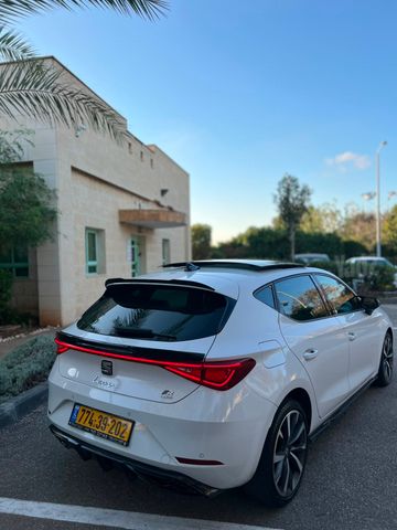 סיאט לאון