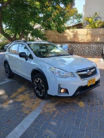 מודעת רכב סובארו XV