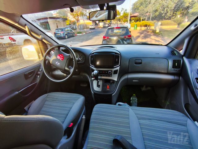 יונדאי H-1 / i800