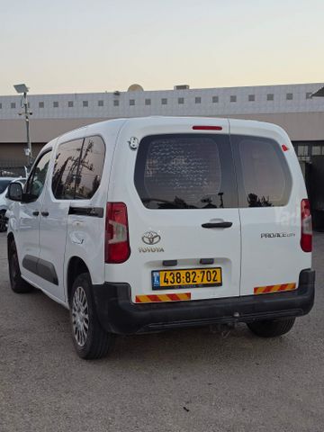 טויוטה פרואייס סיטי