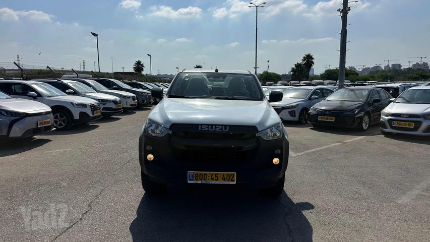 איסוזו די-מקס