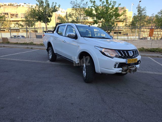 מיצובישי טרייטון / L200